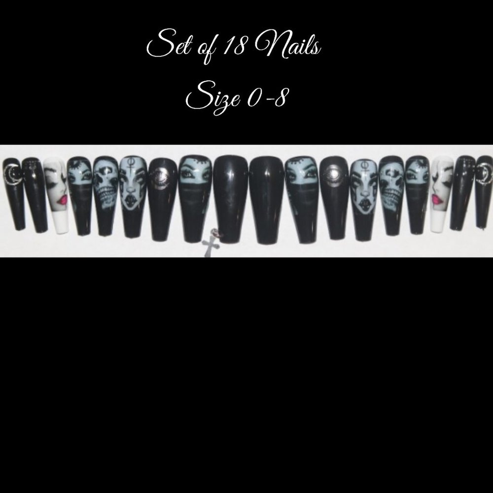 Mysterious ladies-  press on nail set